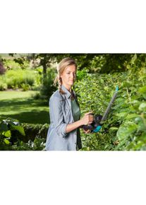 Gardena Elektro-Heckenschere »EasyCut 420/45, 09830-20«, 45 cm Schnittlänge bunt Ausgewogene Balance durch kompaktes Design