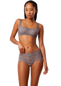 Triumph Slip »Body Make-Up Illusion Lace Shorty«, Stretch-Spitze