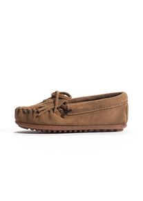 Minnetonka, Garçons Chaussure basse 'Kilty', marron