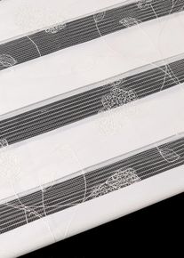 Besticktes Doppelrollo mit Blumen in weiss, 150x110 cm, bonprix