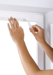 abdunkelndes Klebe-Plissee in beige, 130x40 cm, bonprix