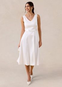Etuikleid aus gl&auml;nzendem Satin in weiss, Gr&ouml;sse 46, bonprix