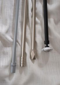 Tringle &agrave; rideaux t&eacute;lescopique avec bouts aspect marbre en noir70-120 cm, bonprix