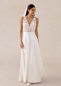 Brautkleid aus gl&auml;nzendem Satin mit Blumen-Applikation in weiss, Gr&ouml;sse 36, bonprix